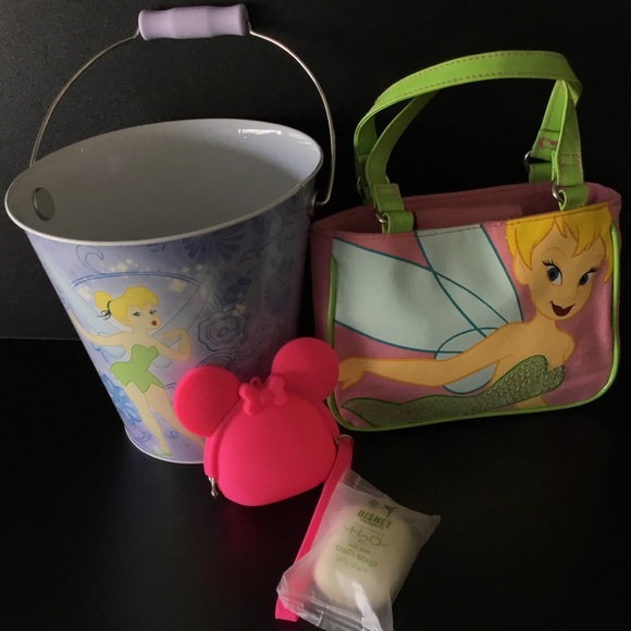 Sold🧚‍♂️ 🎡DISNEY BUNDLE🎡 🧚‍♂️ - Picture 2 of 8